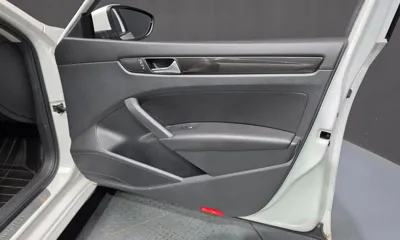 Volkswagen Passat 2015, 108890 км, за 3872.92 USD - фото 24