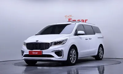 Kia Canival · 2019 год