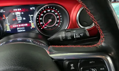 Jeep Wrangler 2021, 74676 км, за 34134.17 USD - фото 19