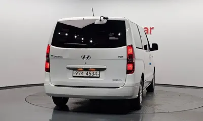 Hyundai Starex 2019, 90174 км, за 8125.85 USD