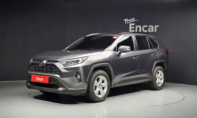 Toyota RAV4 · 2019 год