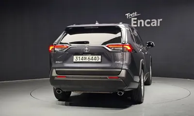 Toyota RAV4 2019, 50552 км, за 18084.85 USD