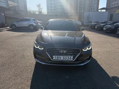 Hyundai Grandeur 2018, 105579 км, за 10353.58 USD