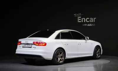 Audi A4 2015, 190584 км, за 4072.52 USD