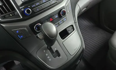 Hyundai Starex 2019, 61144 км, за 11074.92 USD - фото 9