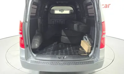 Hyundai Starex 2019, 61144 км, за 11074.92 USD - фото 19