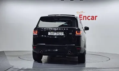 Land Rover Range Rover Sport 2015, 127713 км, за 12877.43 USD