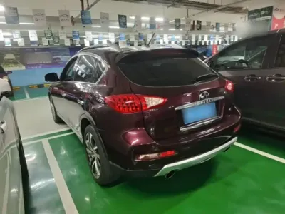 Infiniti QX50 2015, 89000 км, за 6861.5 USD