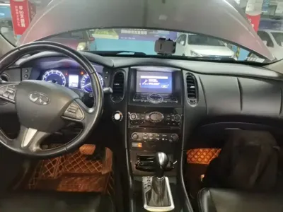 Infiniti QX50 2015, 89000 км, за 6822.78 USD - фото 13