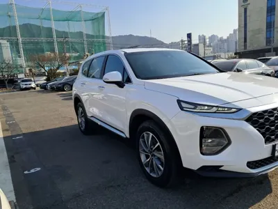Hyundai Santafe 2020, 117000 км, за 11100.1 USD