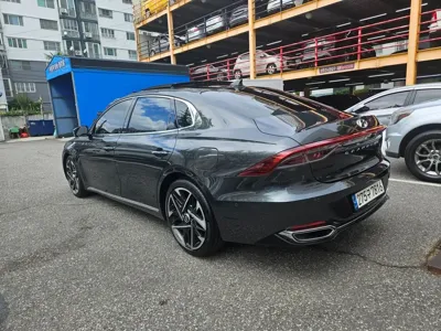 Hyundai Grandeur 2020, 107409 км, за 12685.41 USD