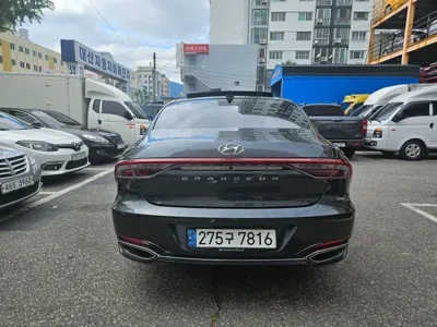 Hyundai Grandeur 2020, 107409 км, за 12685.41 USD