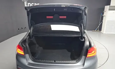 BMW 5-Series 2018, 101390 км, за 26052.13 USD - фото 20
