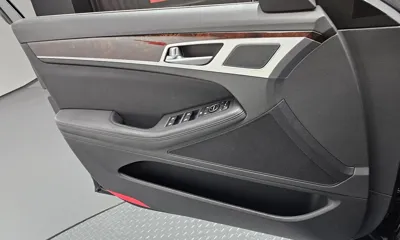 Hyundai Genesis 2016, 77307 км, за 8861.76 USD - фото 24