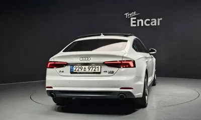 Audi A5 2019, 55046 км, за 15761.58 USD