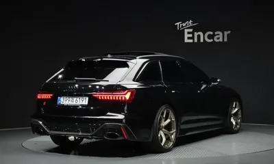Audi RS6 2025, 4175 км, за 112461.77 USD