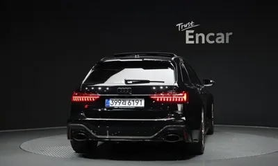 Audi RS6 2025, 4175 км, за 112461.77 USD