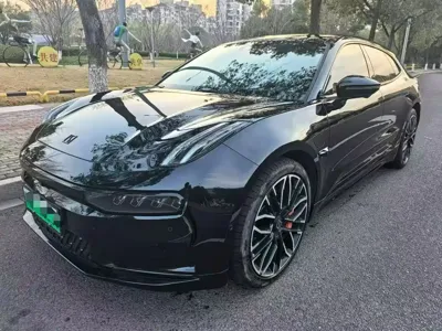 Zeekr 001 · 2023 год