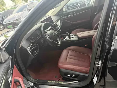 BMW 5 Series 2020, 69000 км, за 23348.22 USD