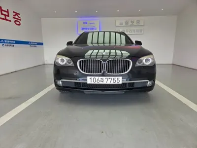 BMW 7-Series · 2011 год