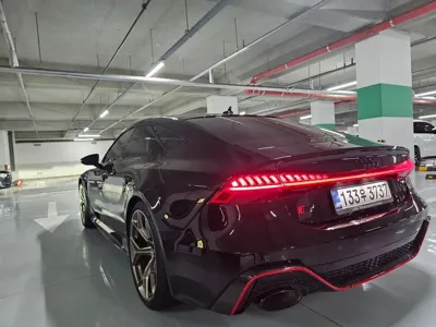 Audi RS7 2025, 947 км, за 109705.97 USD