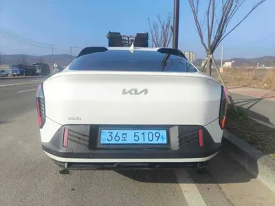 Kia EV4 · 2026 год