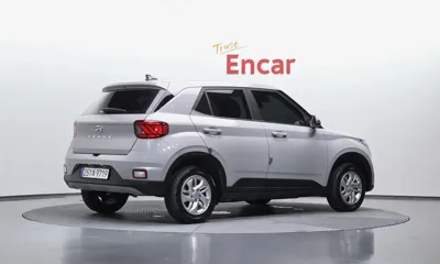 Hyundai Venue 2025, 15545 км, за 13121.96 USD