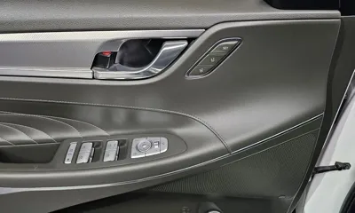 Hyundai Grandeur 2021, 127748 км, за 15807.98 USD - фото 17