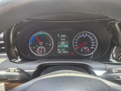 Kia K5 2022, 93747 км, за 10097.73 USD - фото 12