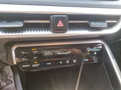 Kia K5 2022, 93747 км, за 10097.73 USD - фото 14