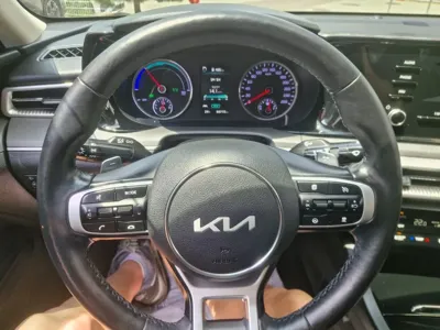 Kia K5 2022, 93747 км, за 10097.73 USD - фото 16