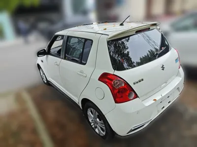 Suzuki Swift 2014, 63900 км, за 6022 USD