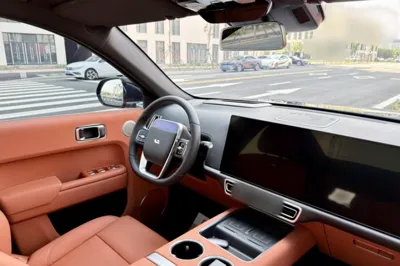 Li Auto L7 2024, 17500 км, за 38118 USD - фото 32
