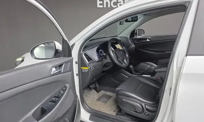 Hyundai Tucson 2016, 126241 км, за 6182.41 USD - фото 11