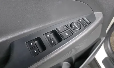 Hyundai Tucson 2016, 126241 км, за 6182.41 USD - фото 12