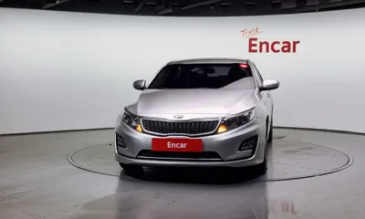 Kia K5 2014, 140734 км, за 3941.14 USD