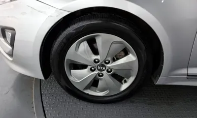 Kia K5 2014, 140734 км, за 3941.14 USD