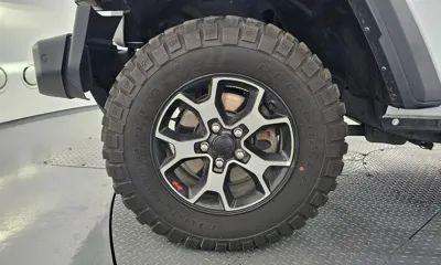 Jeep Wrangler 2023, 23433 км, за 31965.87 USD