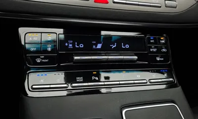 Hyundai Grandeur 2022, 38617 км, за 19627.15 USD - фото 30