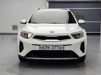 Kia Stonic 2018, 182525 км, за 4923.2 USD