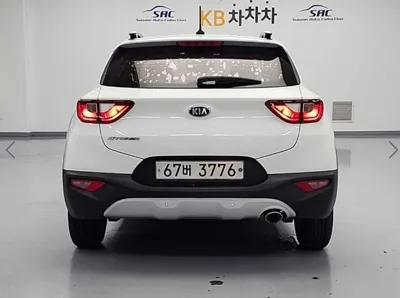 Kia Stonic 2018, 182525 км, за 4923.2 USD