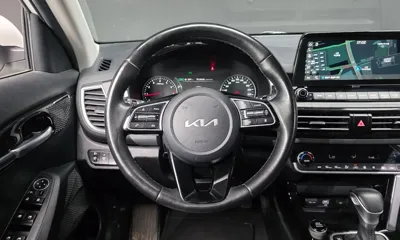 Kia Seltos 2023, 120841 км, за 9556 USD - фото 14