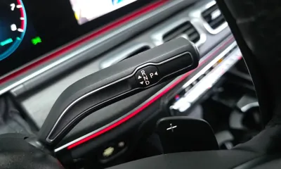 Mercedes-Benz GLE-Class 2022, 50882 км, за 44308.78 USD - фото 9