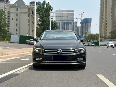 Volkswagen Magotan 2020, 70000 км, за 9564.26 USD