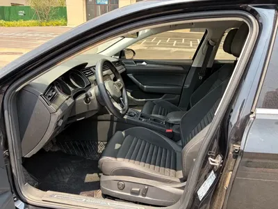 Volkswagen Magotan 2020, 70000 км, за 9564.26 USD