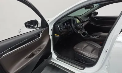 Hyundai Grandeur 2018, 129117 км, за 9844.73 USD - фото 11