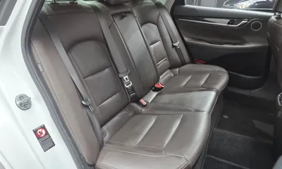 Hyundai Grandeur 2018, 129117 км, за 9844.73 USD - фото 12
