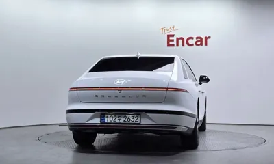 Hyundai Grandeur 2023, 37992 км, за 22993.06 USD
