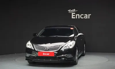 Hyundai Grandeur 2017, 148893 км, за 5684.83 USD