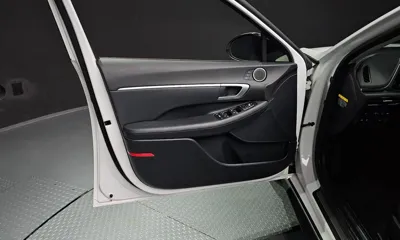 Hyundai Sonata 2021, 52150 км, за 13993.61 USD - фото 24